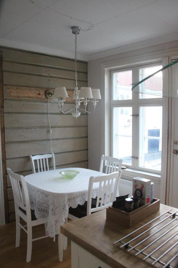 Gamle Apoteket I Gamle Skudeneshavn Apartment Екстериор снимка